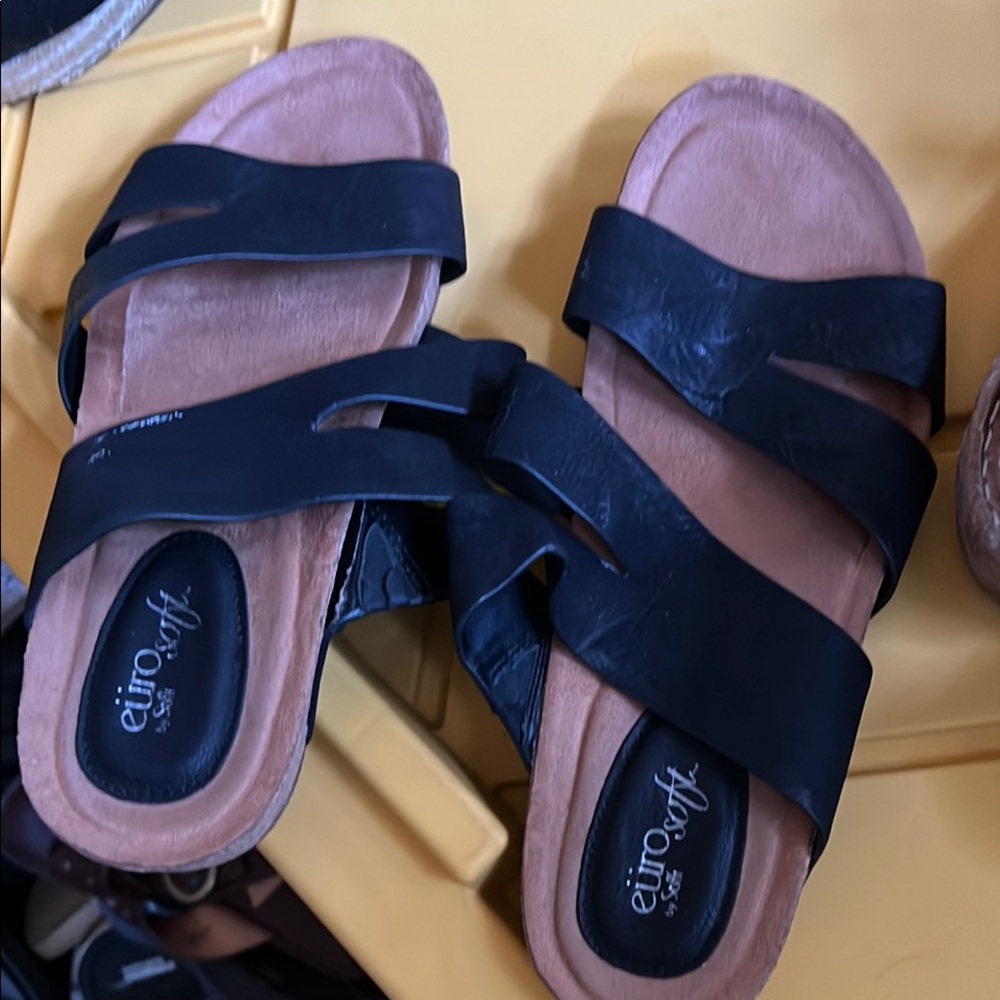 Women's Black Sandals
